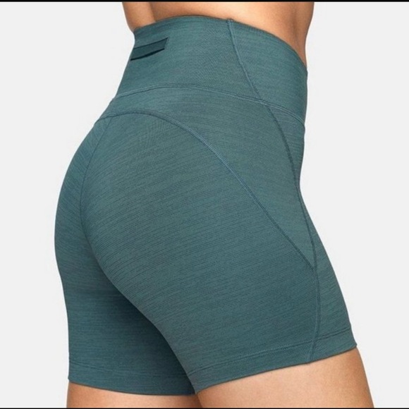 Outdoor Voices Pants - SOLD Outdoor voices techsweat green shorts S